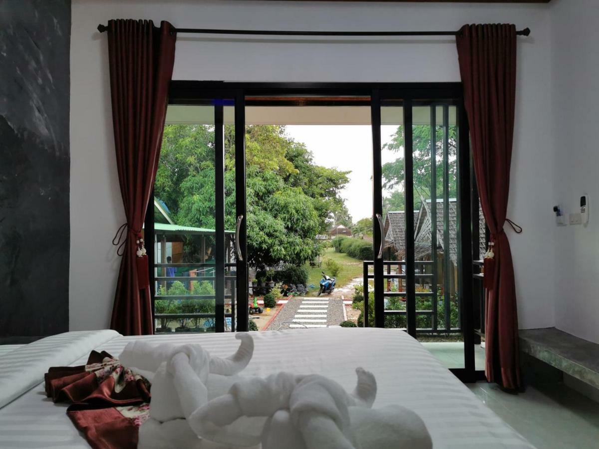 Laila​ Place Koh Lanta Exterior foto
